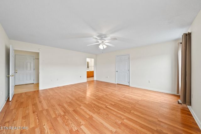 3076 Ryan Rd, Crossville, TN 38571