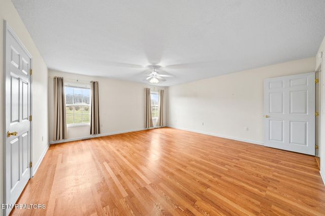 3076 Ryan Rd, Crossville, TN 38571