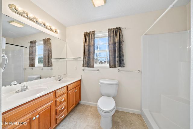 3076 Ryan Rd, Crossville, TN 38571