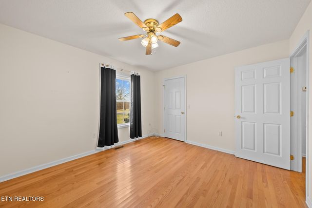 3076 Ryan Rd, Crossville, TN 38571