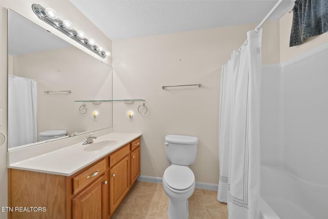 3076 Ryan Rd, Crossville, TN 38571