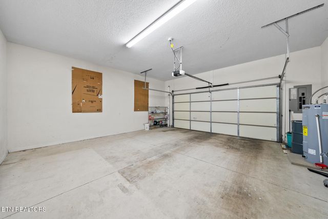 3076 Ryan Rd, Crossville, TN 38571