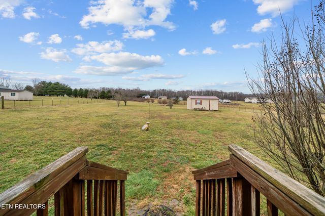 3076 Ryan Rd, Crossville, TN 38571