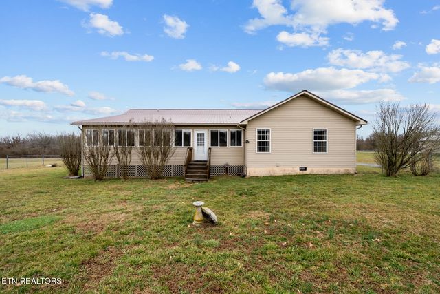 3076 Ryan Rd, Crossville, TN 38571