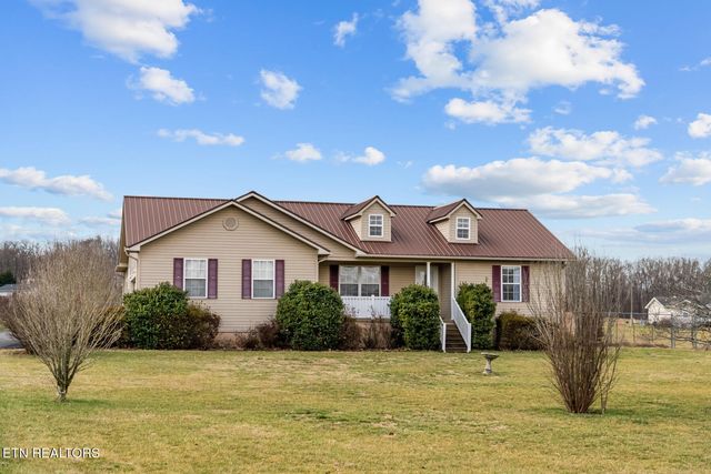 3076 Ryan Rd, Crossville, TN 38571