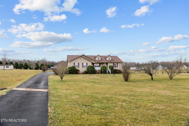 3076 Ryan Rd, Crossville, TN 38571