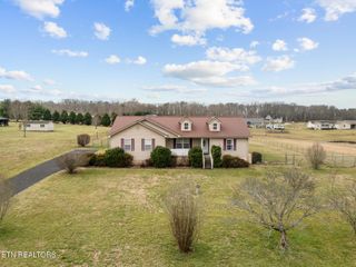 3076 Ryan Rd, Crossville, TN 38571