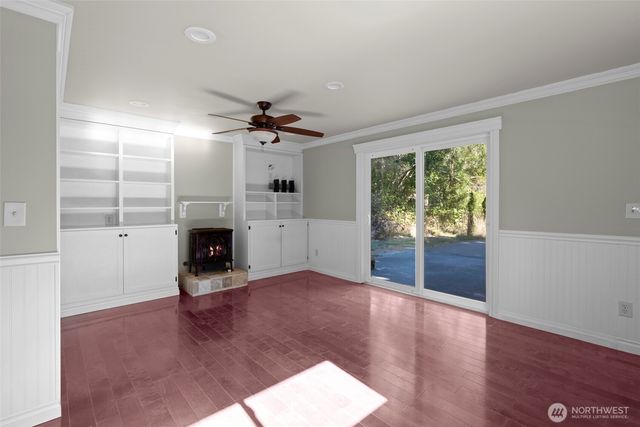 880 Quail Lane, Oak Harbor, WA 98277