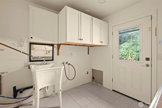 880 Quail Lane, Oak Harbor, WA 98277