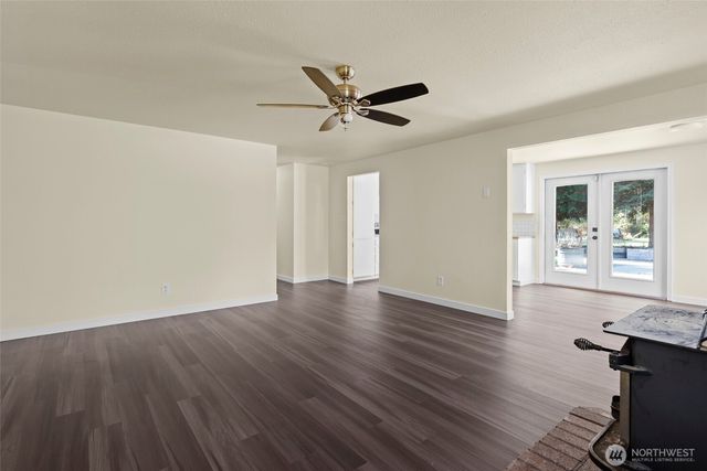 880 Quail Lane, Oak Harbor, WA 98277