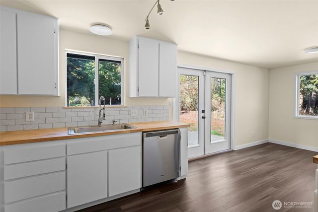 880 Quail Lane, Oak Harbor, WA 98277