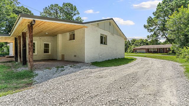 20908 Dawn Hill East Road, Gentry, AR 72734
