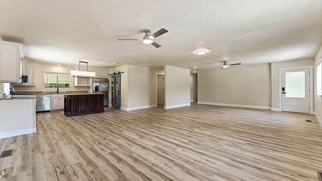 20908 Dawn Hill East Road, Gentry, AR 72734