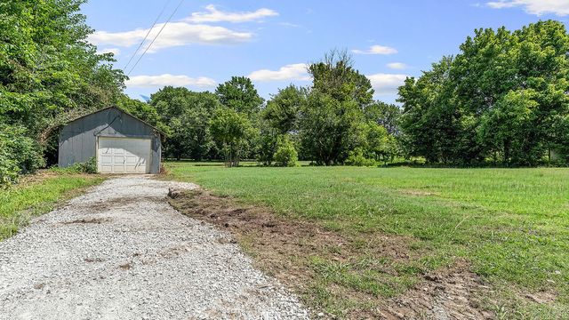 20908 Dawn Hill East Road, Gentry, AR 72734
