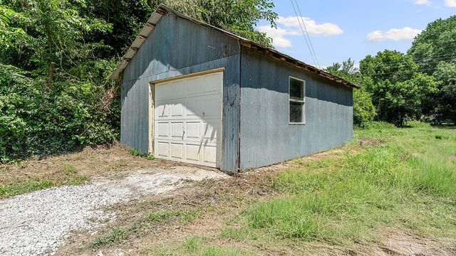 20908 Dawn Hill East Road, Gentry, AR 72734