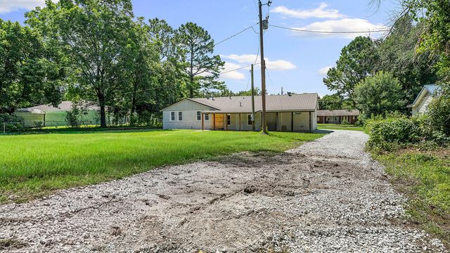 20908 Dawn Hill East Road, Gentry, AR 72734