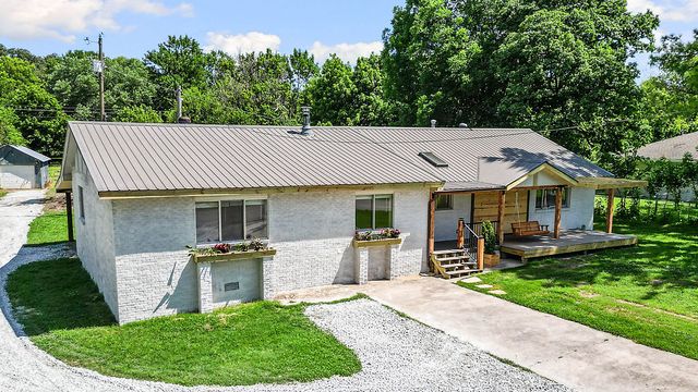 20908 Dawn Hill East Road, Gentry, AR 72734