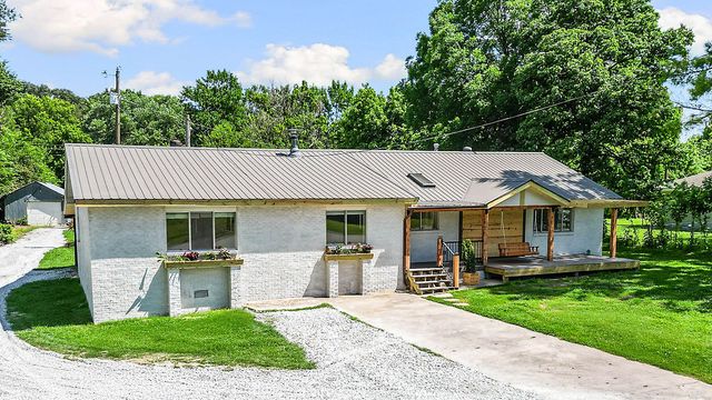 20908 Dawn Hill East Road, Gentry, AR 72734