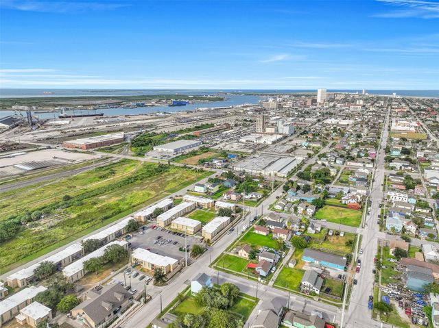 701 39th Street, Galveston, TX 77550