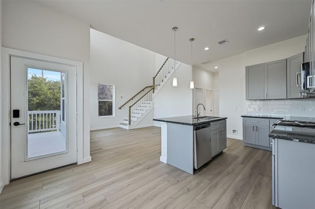 701 39th Street, Galveston, TX 77550