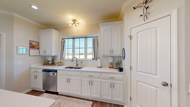 132 Leaf Street, Midland City, AL 36350