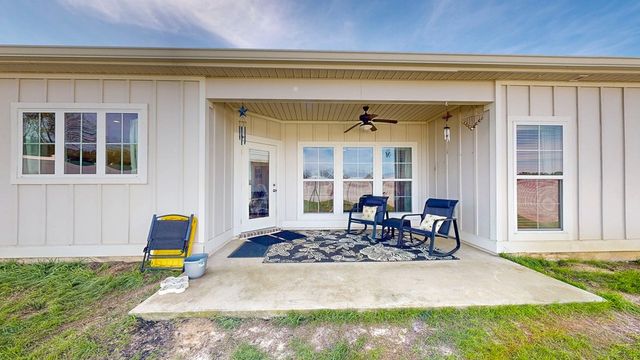 132 Leaf Street, Midland City, AL 36350