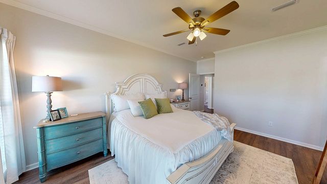 132 Leaf Street, Midland City, AL 36350