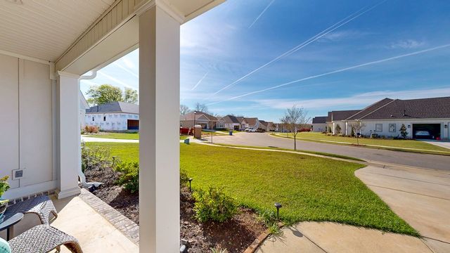132 Leaf Street, Midland City, AL 36350