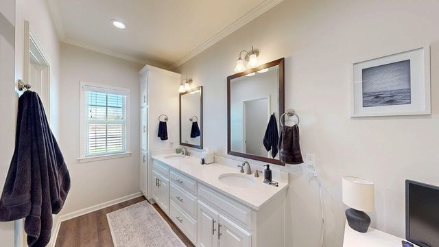 132 Leaf Street, Midland City, AL 36350