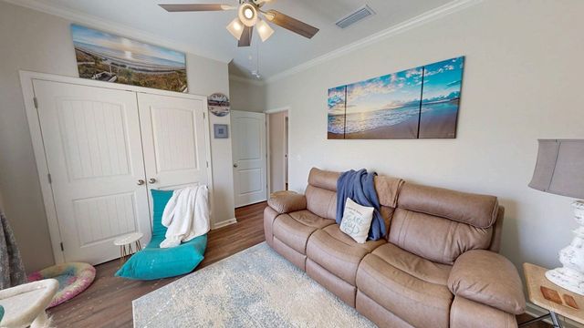 132 Leaf Street, Midland City, AL 36350