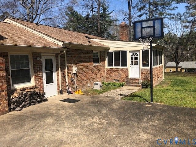9401 Gum Fork Rd, Midlothian, VA 23112