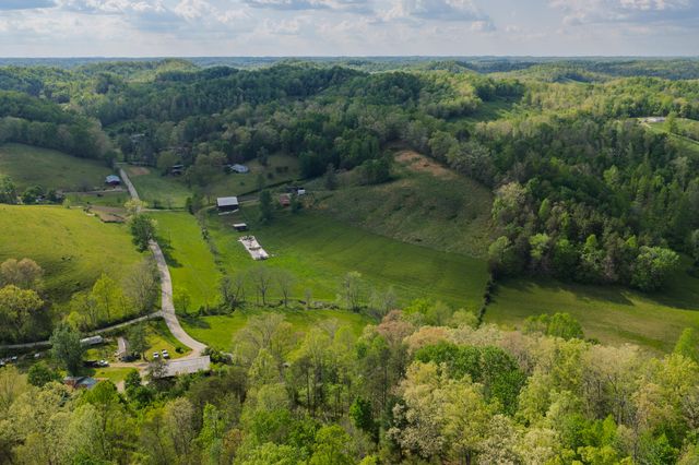8228 Highway 705, West Liberty, KY 41472