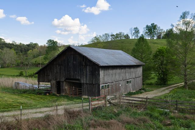 8228 Highway 705, West Liberty, KY 41472
