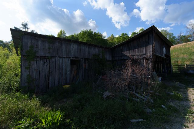 8228 Highway 705, West Liberty, KY 41472