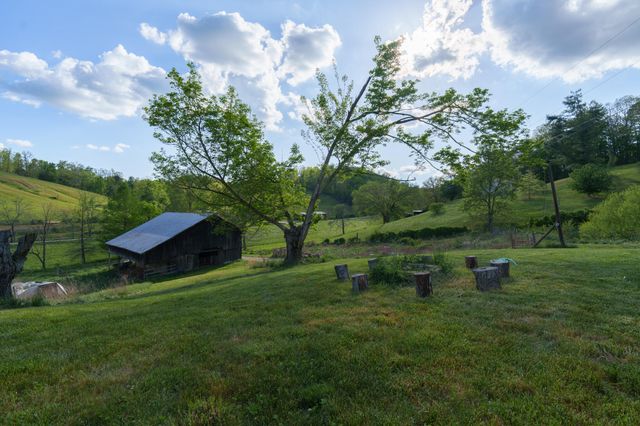 8228 Highway 705, West Liberty, KY 41472