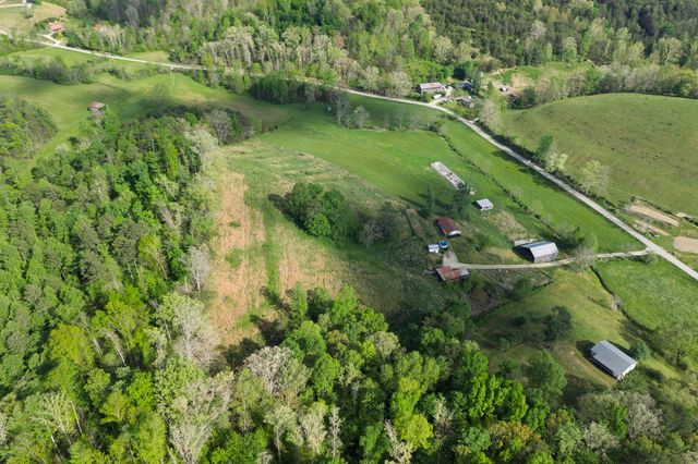 8228 Highway 705, West Liberty, KY 41472
