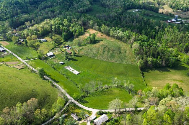 8228 Highway 705, West Liberty, KY 41472