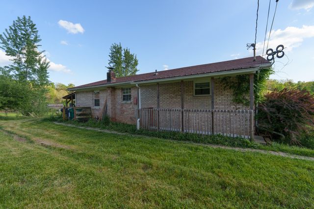 8228 Highway 705, West Liberty, KY 41472