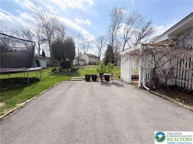 2120 Butztown Road, Bethlehem City, PA 18017