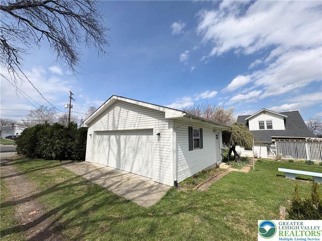 2120 Butztown Road, Bethlehem City, PA 18017