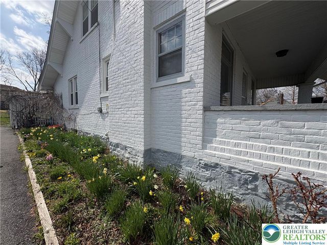 2120 Butztown Road, Bethlehem City, PA 18017