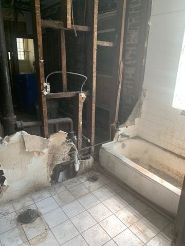 6840 S Indiana Avenue, Chicago, IL 60637