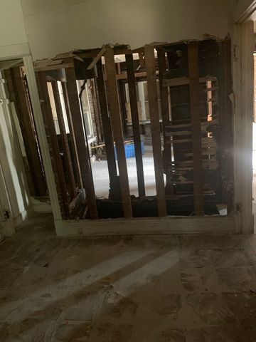 6840 S Indiana Avenue, Chicago, IL 60637