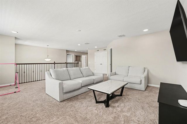 38152 COBBLE CREEK BOULEVARD, Zephyrhills, FL 33540