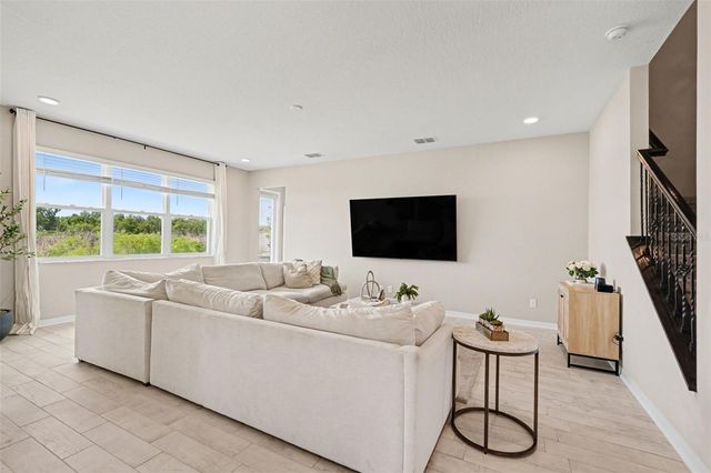 38152 COBBLE CREEK BOULEVARD, Zephyrhills, FL 33540