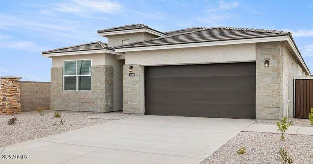 25200 N 151ST Drive 5, Surprise, AZ 85387
