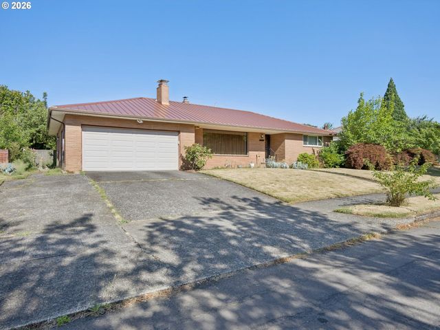 709 Ne 107TH Pl, Portland, OR 97220