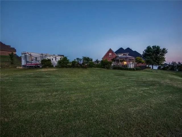 3721 S Lighthouse Hill Lane, Fort Worth, TX 76179