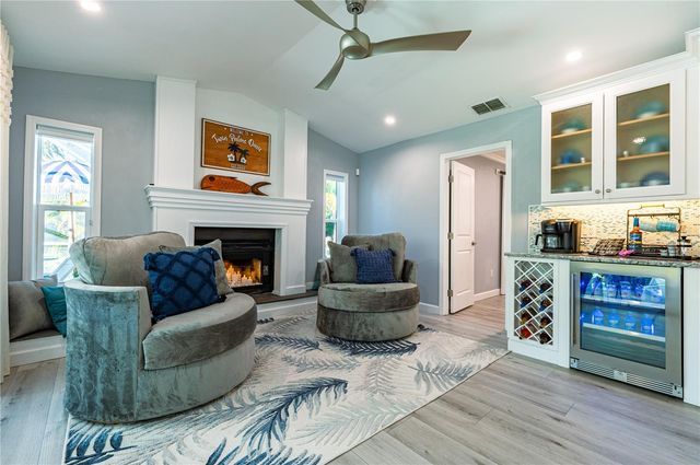 7410 2ND AVENUE NW, Bradenton, FL 34209