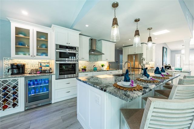 7410 2ND AVENUE NW, Bradenton, FL 34209